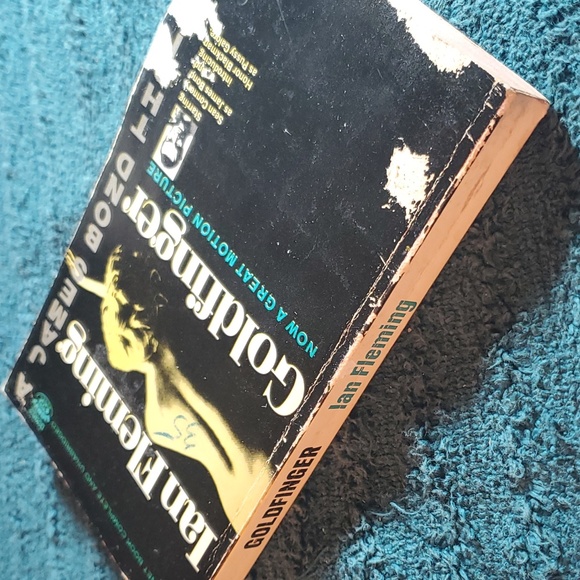 Goldfinger - Picture 3 of 4